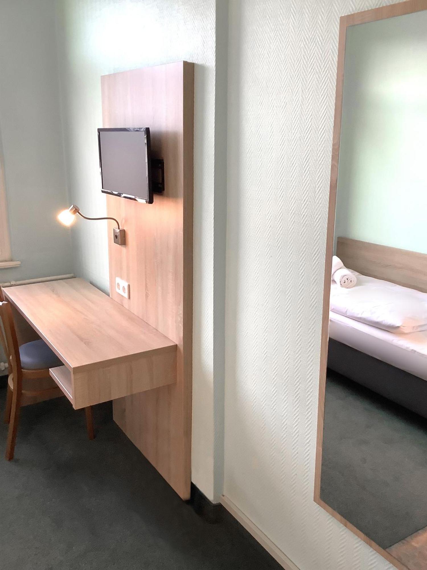 Hotel Mozart Бонн Экстерьер фото