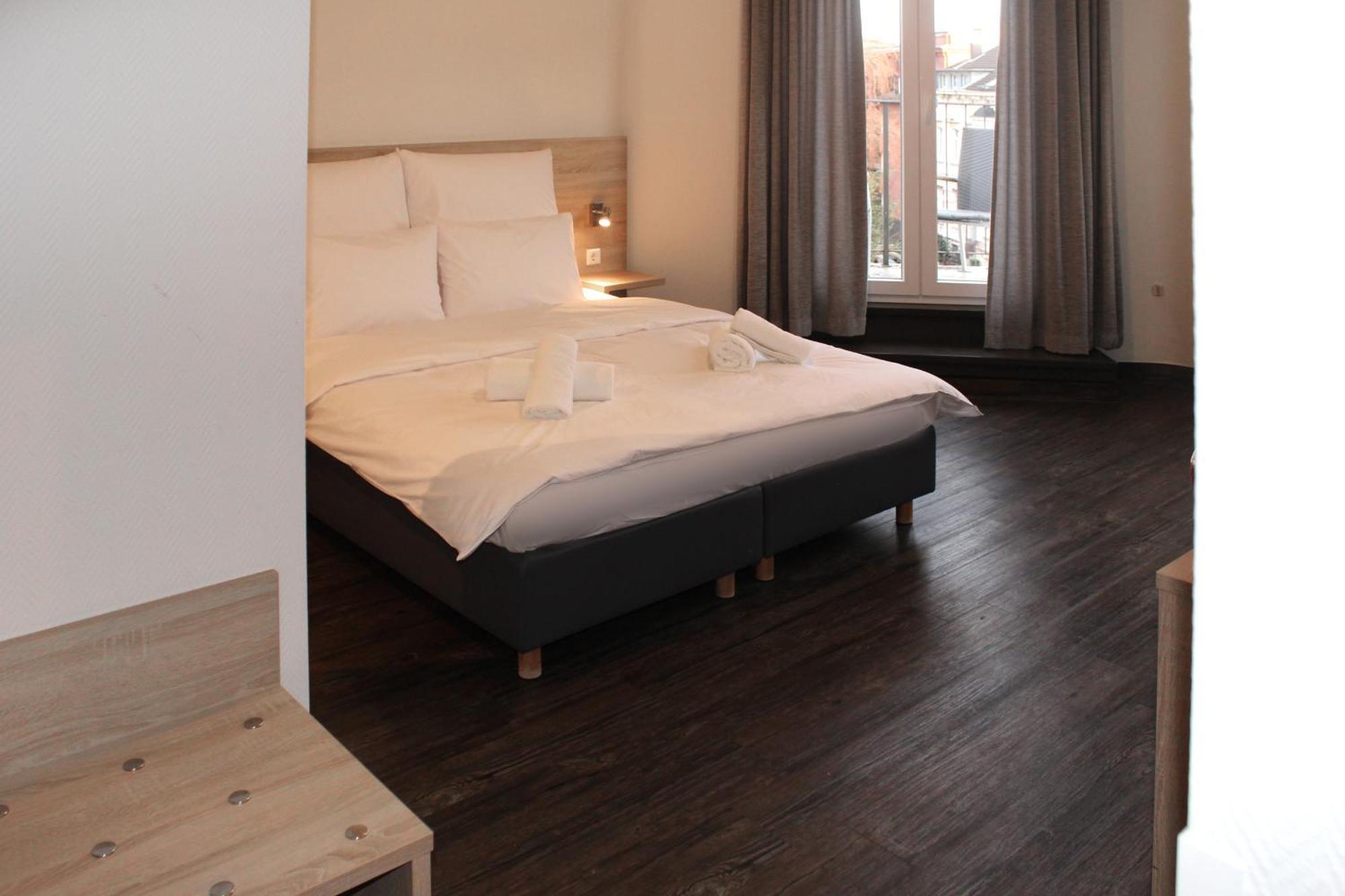 Hotel Mozart Бонн Экстерьер фото