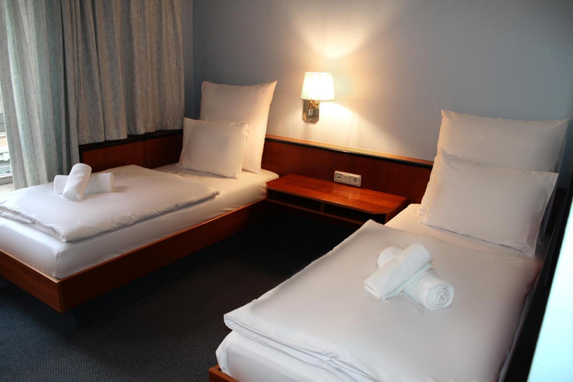 Hotel Mozart Бонн Экстерьер фото
