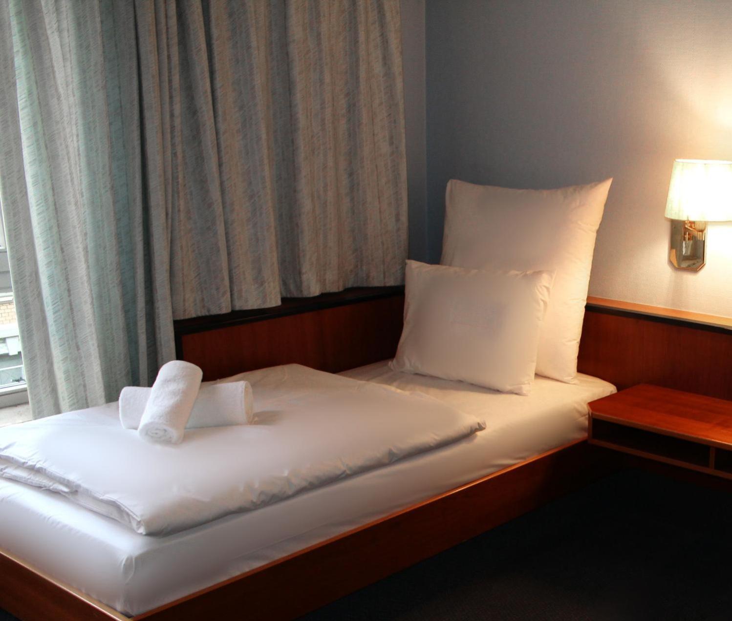 Hotel Mozart Бонн Экстерьер фото