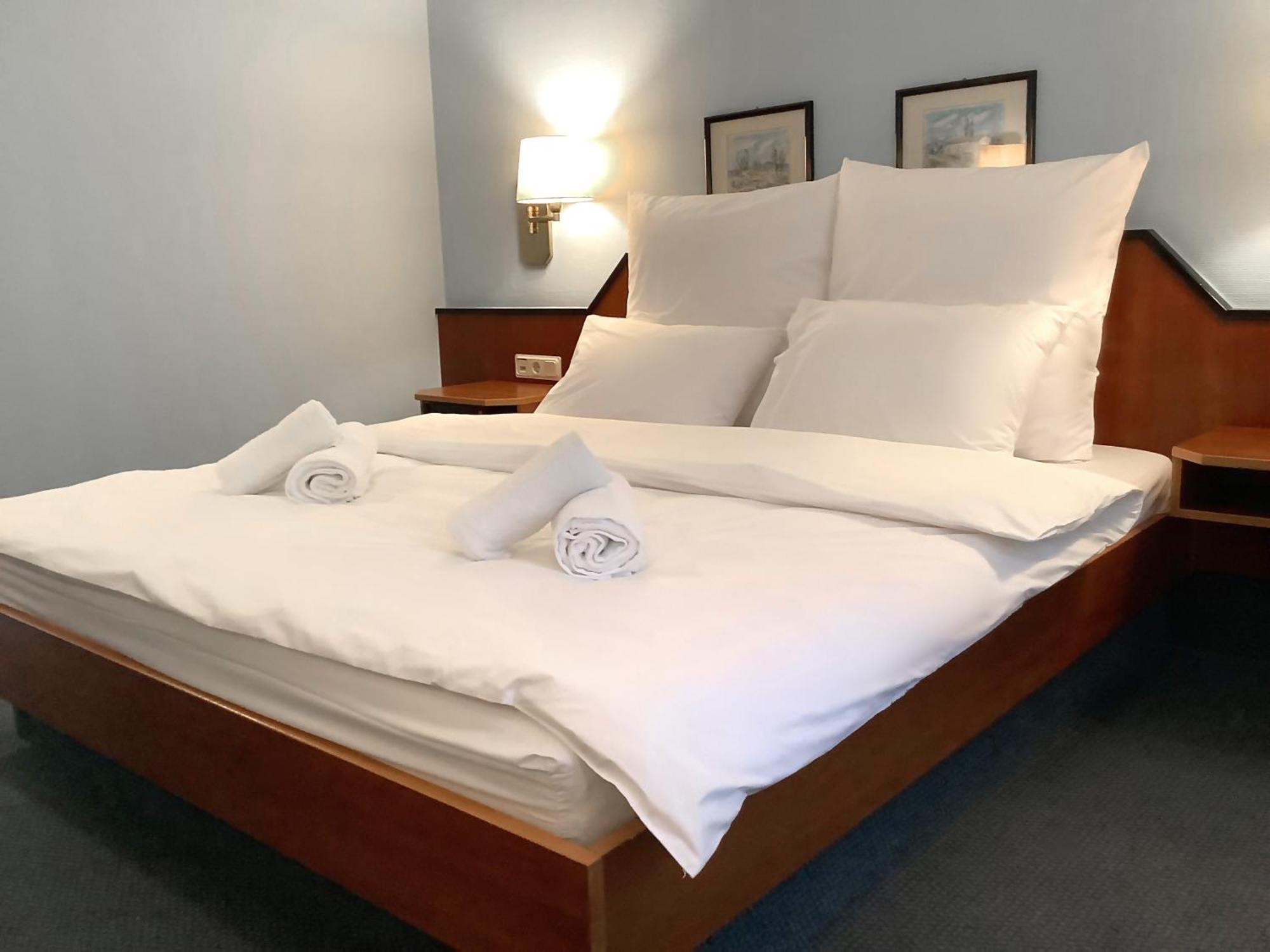 Hotel Mozart Бонн Экстерьер фото